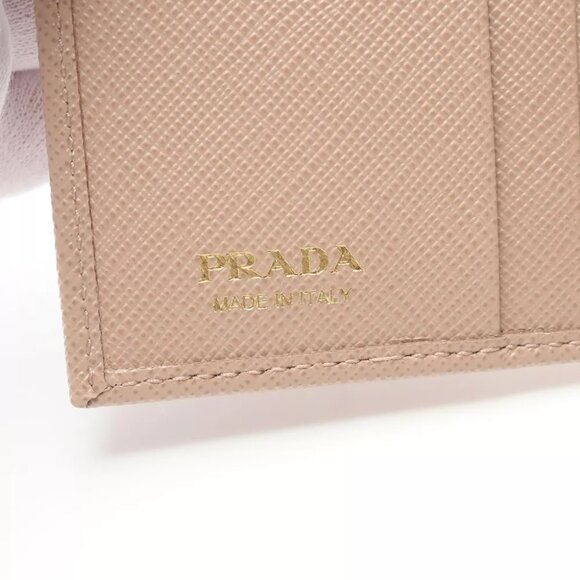 PRADA SAFFIANO TRIANG Bi-fold wallet 1MV204QHHF0236 leather Beige NEW Women - Picture 5 of 5